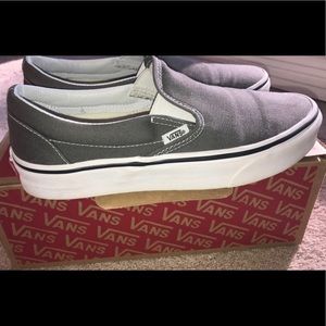 Vans classic slip-ons